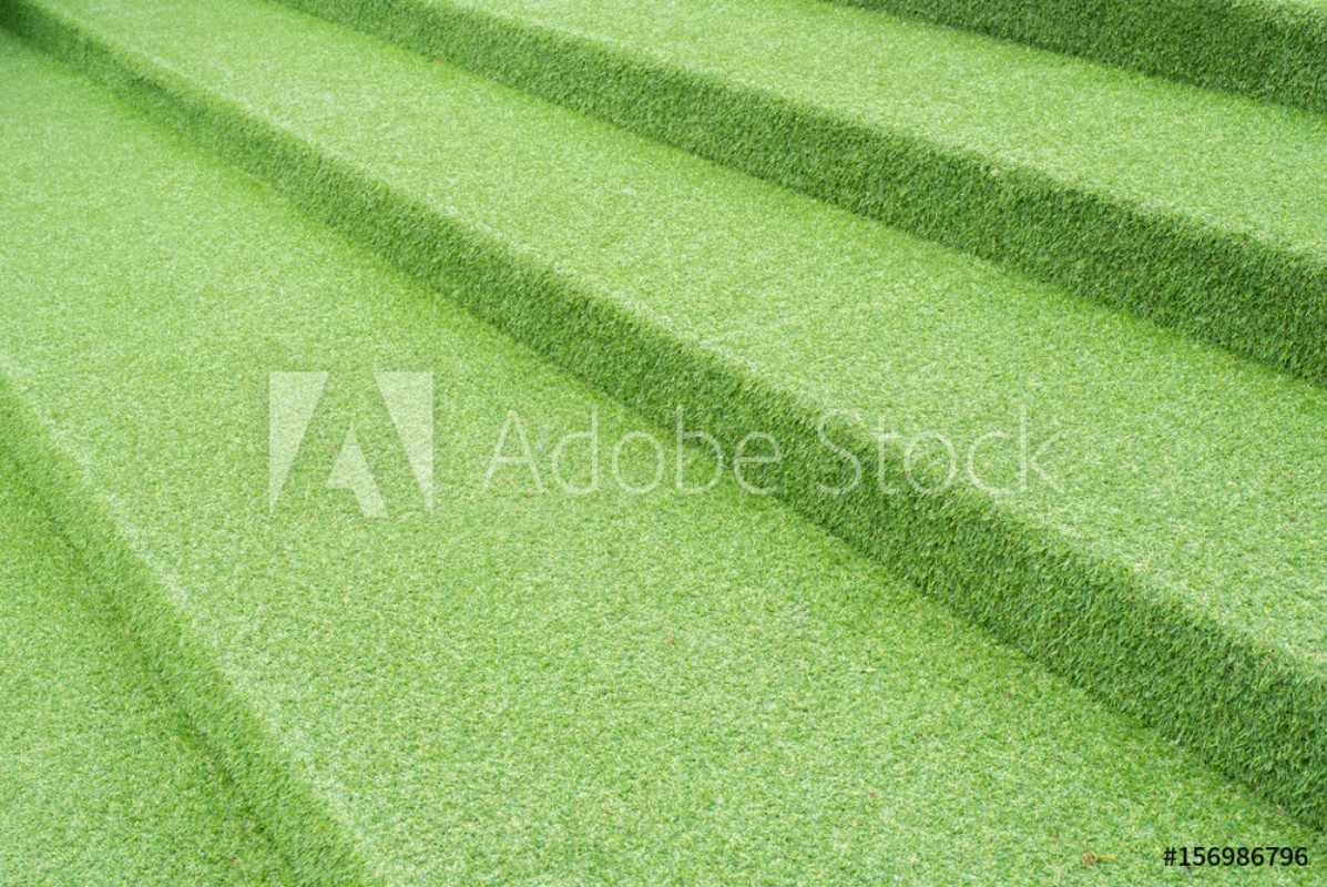 Image de Artificial grass installed over concrete staircase